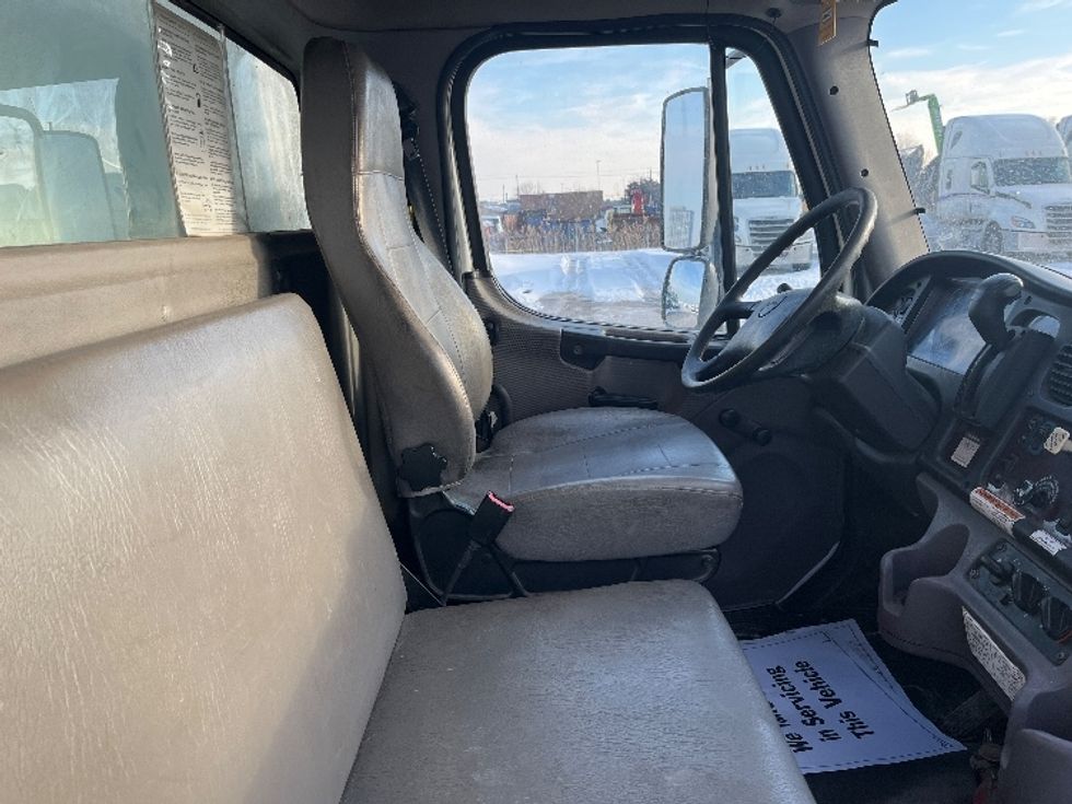 Medium Duty Box Truck-Light and Medium Duty Trucks-Freightliner-2020-M2-Mississauga-ON-518,936\n\t\tkm-$ 37,500 - Image 22