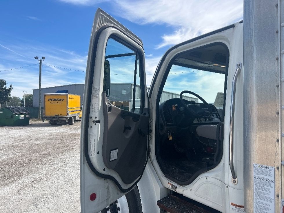 Medium Duty Box Truck-Light and Medium Duty Trucks-Freightliner-2020-M2-Moberly-MO-245,078\n\t\tmiles-$ 49,750 - Image 15