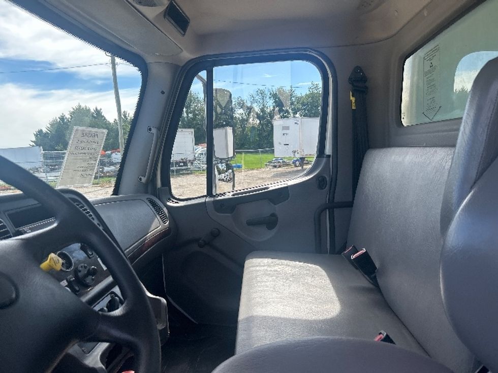 Medium Duty Box Truck-Light and Medium Duty Trucks-Freightliner-2020-M2-Moberly-MO-245,078\n\t\tmiles-$ 49,750 - Image 18