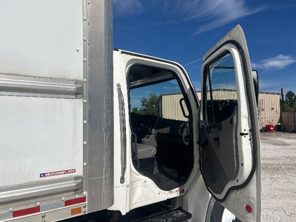 Medium Duty Box Truck-Light and Medium Duty Trucks-Freightliner-2020-M2-Moberly-MO-245,078\n\t\tmiles-$ 49,750 - Image 19