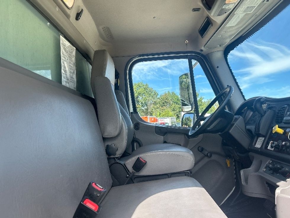 Medium Duty Box Truck-Light and Medium Duty Trucks-Freightliner-2020-M2-Moberly-MO-245,078\n\t\tmiles-$ 49,750 - Image 21