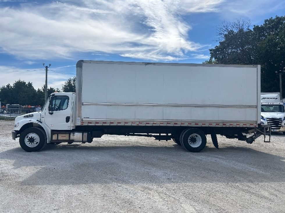 Medium Duty Box Truck-Light and Medium Duty Trucks-Freightliner-2020-M2-Moberly-MO-245,078\n\t\tmiles-$ 49,750 - Image 4