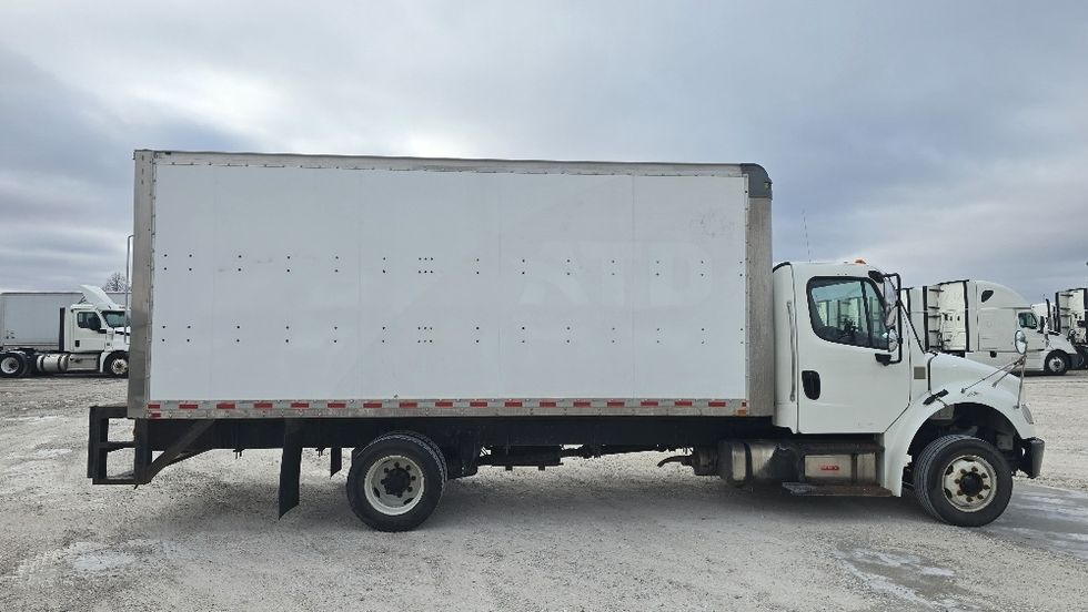 Medium Duty Box Truck-Light and Medium Duty Trucks-Freightliner-2020-M2-Moberly-MO-384,185\n\t\tmiles-$ 22,250 - Image 14