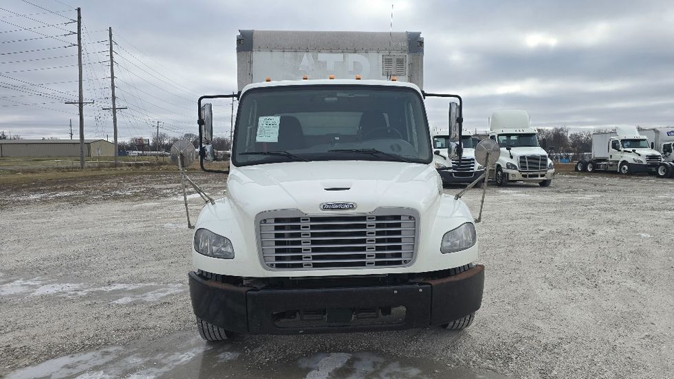 Medium Duty Box Truck-Light and Medium Duty Trucks-Freightliner-2020-M2-Moberly-MO-384,185\n\t\tmiles-$ 22,250 - Image 2