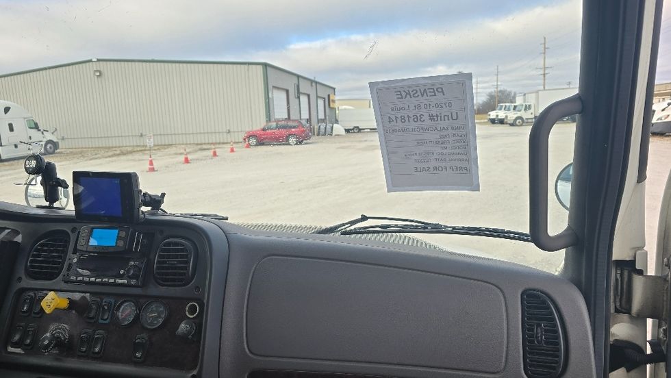 Medium Duty Box Truck-Light and Medium Duty Trucks-Freightliner-2020-M2-Moberly-MO-384,185\n\t\tmiles-$ 22,250 - Image 20