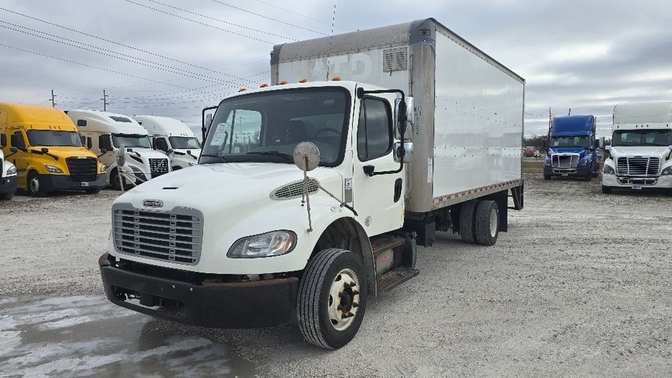 Medium Duty Box Truck-Light and Medium Duty Trucks-Freightliner-2020-M2-Moberly-MO-384,185\n\t\tmiles-$ 22,250 - Image 3