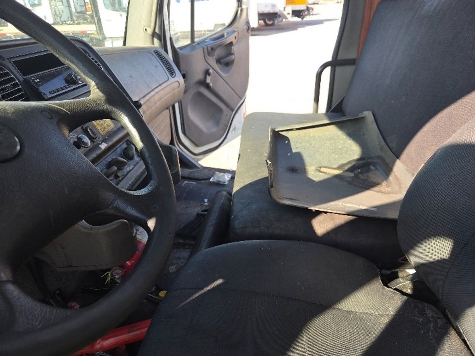 Medium Duty Box Truck-Light and Medium Duty Trucks-Freightliner-2020-M2-Mobile-AL-197,720\n\t\tmiles-$ 15,000 - Image 19
