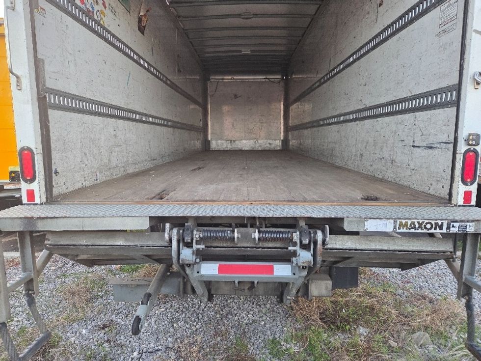 Medium Duty Box Truck-Light and Medium Duty Trucks-Freightliner-2020-M2-Mobile-AL-197,720\n\t\tmiles-$ 15,000 - Image 9
