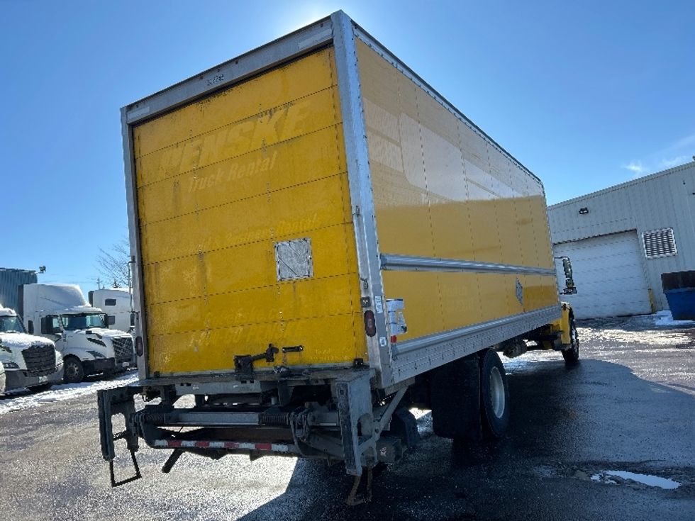 Medium Duty Box Truck-Light and Medium Duty Trucks-Freightliner-2020-M2-Moncton-NB-211,250\n\t\tkm-$ 73,500 - Image 13