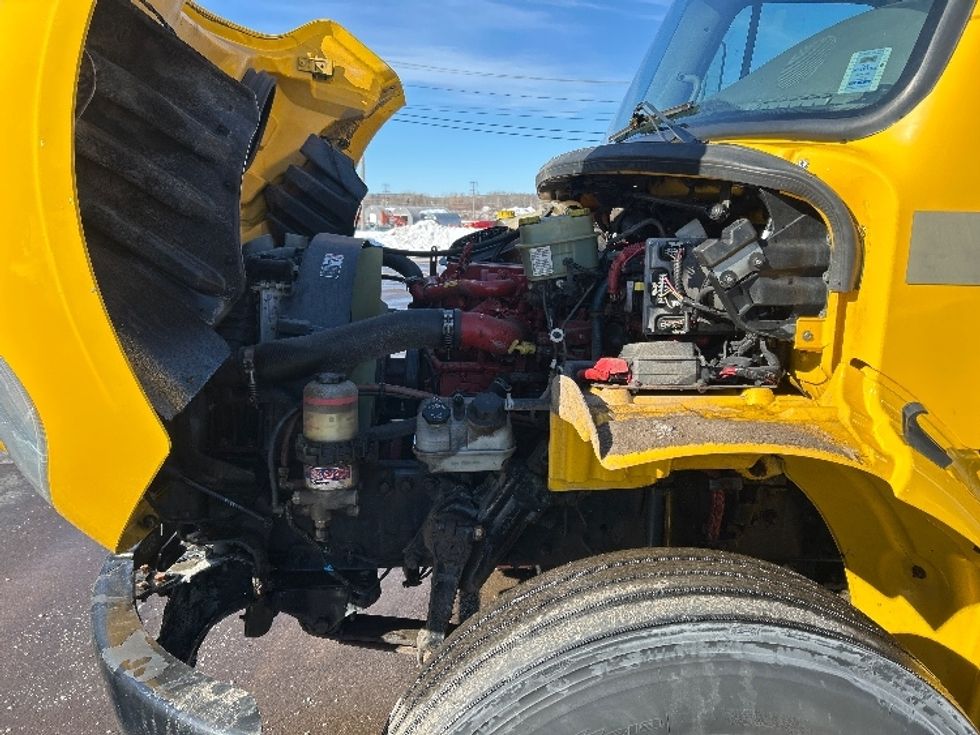 Medium Duty Box Truck-Light and Medium Duty Trucks-Freightliner-2020-M2-Moncton-NB-211,250\n\t\tkm-$ 73,500 - Image 24