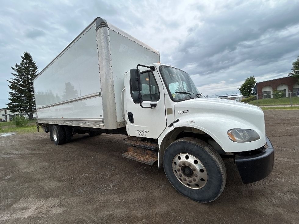 Medium Duty Box Truck-Light and Medium Duty Trucks-Freightliner-2020-M2-Moncton-NB-302,344\n\t\tkm-$ 62,250 - Image 1