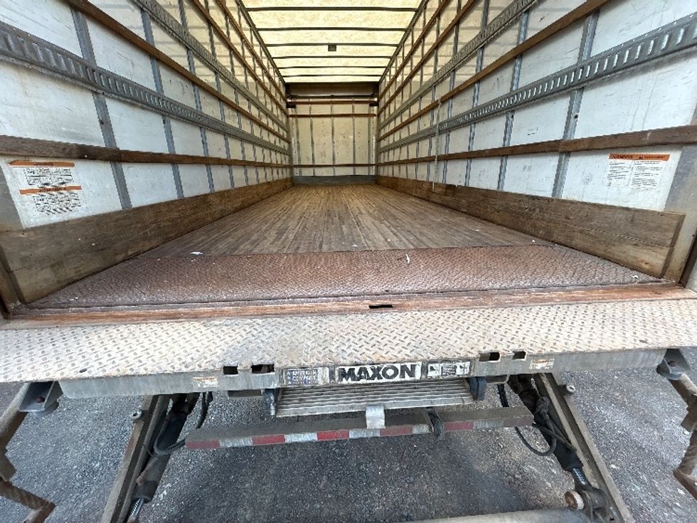 Medium Duty Box Truck-Light and Medium Duty Trucks-Freightliner-2020-M2-Moncton-NB-302,344\n\t\tkm-$ 62,250 - Image 10