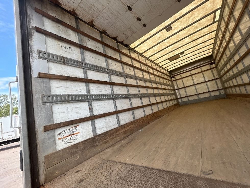Medium Duty Box Truck-Light and Medium Duty Trucks-Freightliner-2020-M2-Moncton-NB-322,830\n\t\tkm-$ 59,750 - Image 11