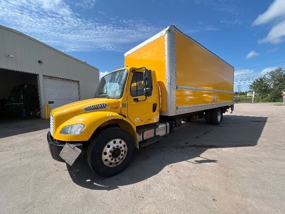 Medium Duty Box Truck-Light and Medium Duty Trucks-Freightliner-2020-M2-Moncton-NB-322,830\n\t\tkm-$ 59,750 - Image 3