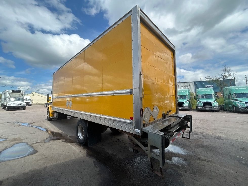 Medium Duty Box Truck-Light and Medium Duty Trucks-Freightliner-2020-M2-Moncton-NB-322,830\n\t\tkm-$ 59,750 - Image 6