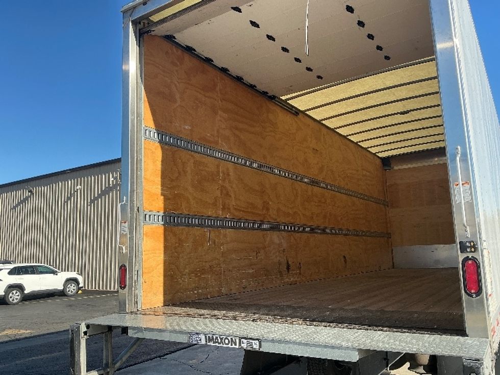 Medium Duty Box Truck-Light and Medium Duty Trucks-Freightliner-2020-M2-Montebello-CA-75,210\n\t\tmiles-$ 71,250 - Image 11