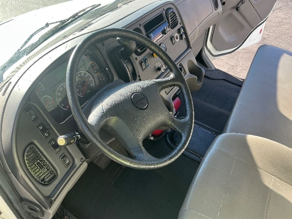 Medium Duty Box Truck-Light and Medium Duty Trucks-Freightliner-2020-M2-Montebello-CA-75,210\n\t\tmiles-$ 71,250 - Image 17