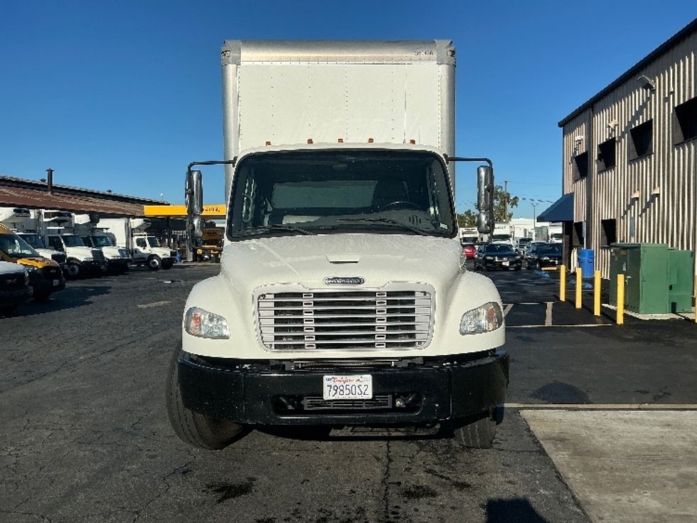 Medium Duty Box Truck-Light and Medium Duty Trucks-Freightliner-2020-M2-Montebello-CA-75,210\n\t\tmiles-$ 71,250 - Image 2