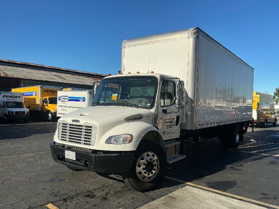 Medium Duty Box Truck-Light and Medium Duty Trucks-Freightliner-2020-M2-Montebello-CA-75,210\n\t\tmiles-$ 71,250 - Image 3