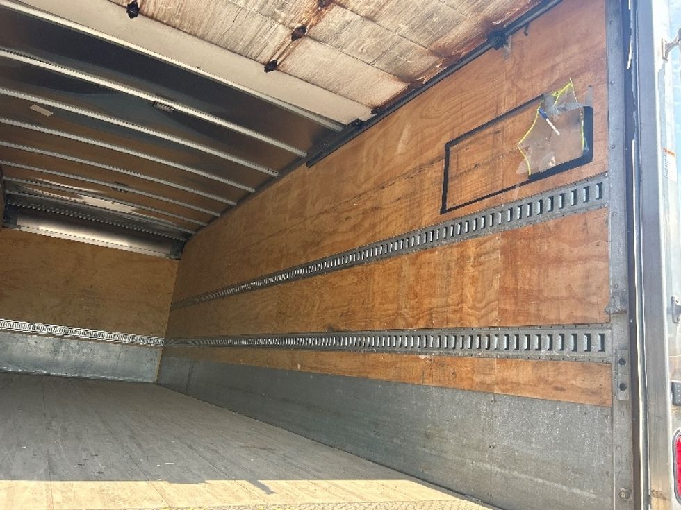 Medium Duty Box Truck-Light and Medium Duty Trucks-Freightliner-2020-M2-Montgomery-NY-276,950\n\t\tmiles-$ 25,500 - Image 12