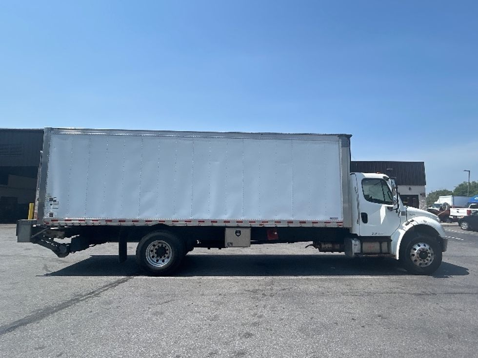 Medium Duty Box Truck-Light and Medium Duty Trucks-Freightliner-2020-M2-Montgomery-NY-276,950\n\t\tmiles-$ 25,500 - Image 15