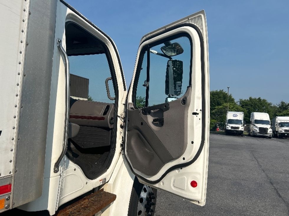 Medium Duty Box Truck-Light and Medium Duty Trucks-Freightliner-2020-M2-Montgomery-NY-287,574\n\t\tmiles-$ 24,750 - Image 20