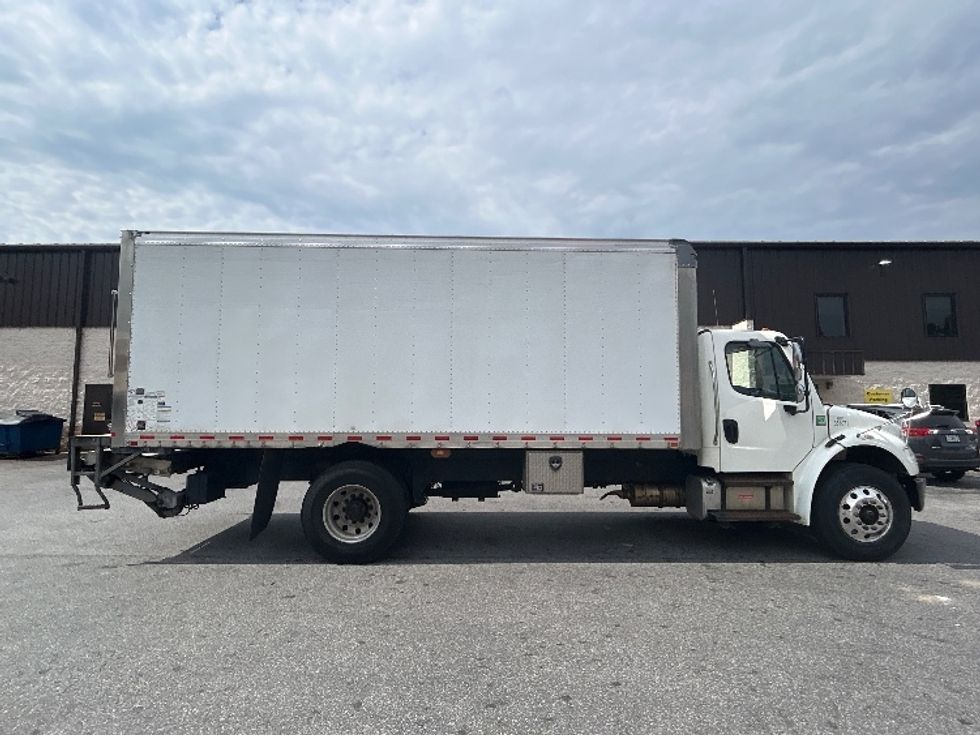 Medium Duty Box Truck-Light and Medium Duty Trucks-Freightliner-2020-M2-Montgomery-NY-290,365\n\t\tmiles-$ 22,750 - Image 15