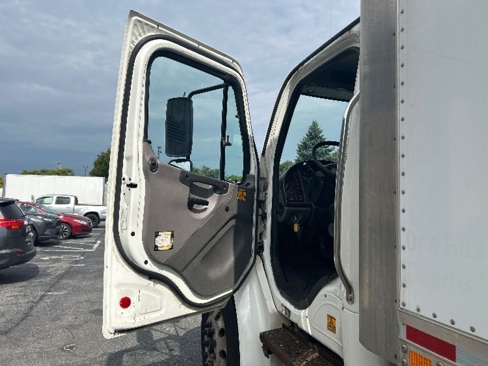 Medium Duty Box Truck-Light and Medium Duty Trucks-Freightliner-2020-M2-Montgomery-NY-290,365\n\t\tmiles-$ 22,750 - Image 16