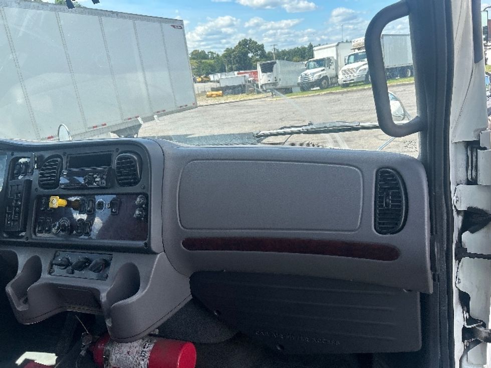 Medium Duty Box Truck-Light and Medium Duty Trucks-Freightliner-2020-M2-Montgomery-NY-298,115\n\t\tmiles-$ 23,750 - Image 21