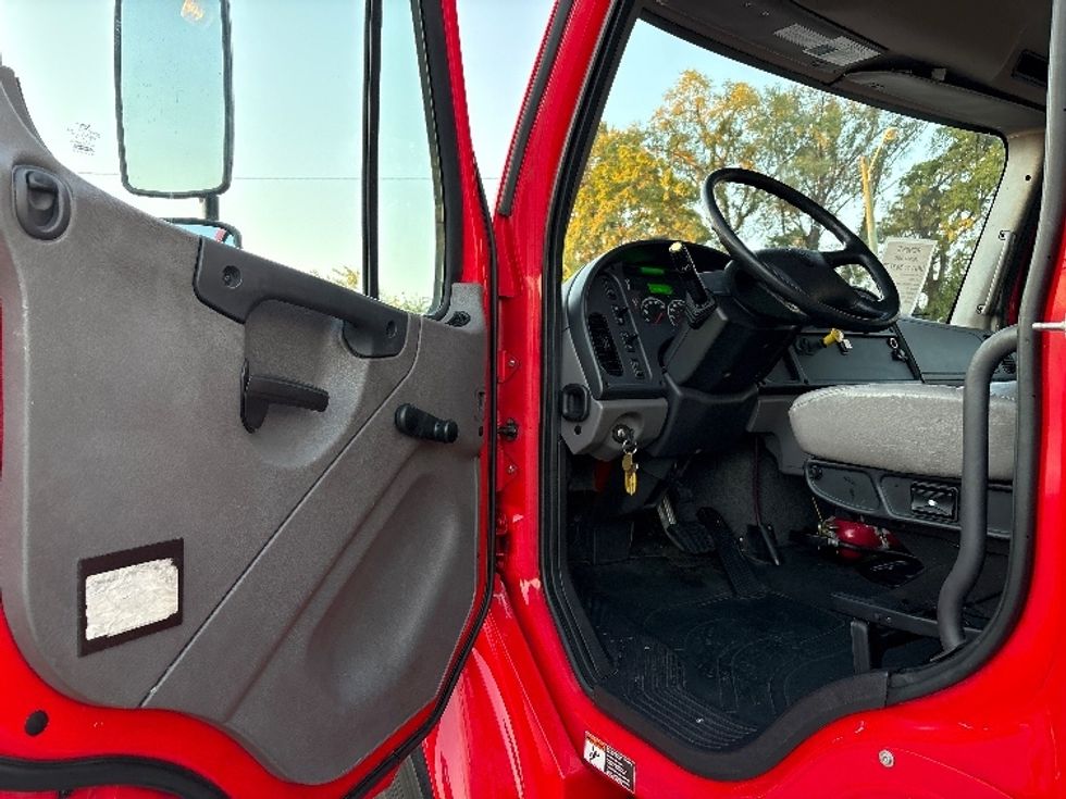 Medium Duty Box Truck-Light and Medium Duty Trucks-Freightliner-2020-M2-Nashville (Mount Juliet)-TN-313,776\n\t\tmiles-$ 31,500 - Image 15
