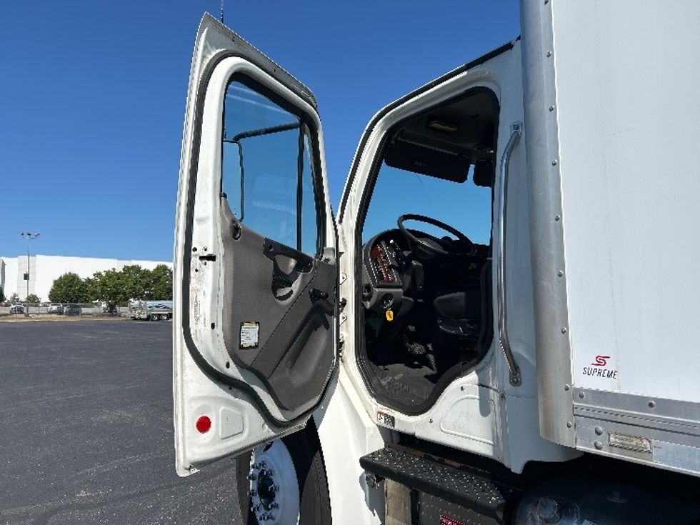 Medium Duty Box Truck-Light and Medium Duty Trucks-Freightliner-2020-M2-Nashville (Mount Juliet)-TN-68,024\n\t\tmiles-$ 61,250 - Image 15