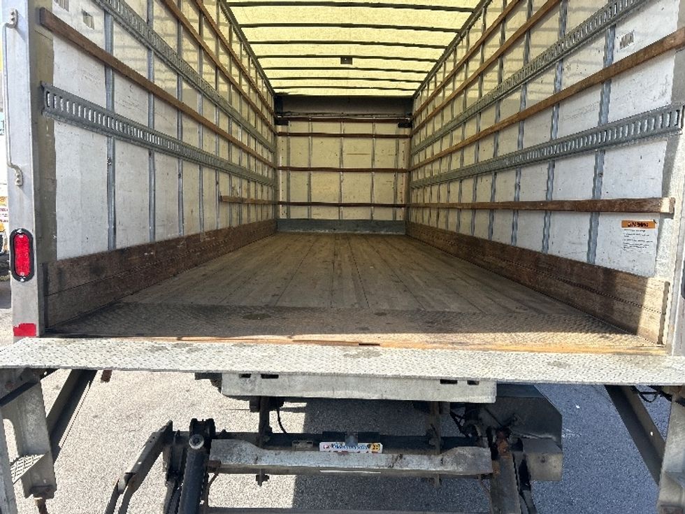 Medium Duty Box Truck-Light and Medium Duty Trucks-Freightliner-2020-M2-New Bedford-MA-180,132\n\t\tmiles-$ 45,250 - Image 10
