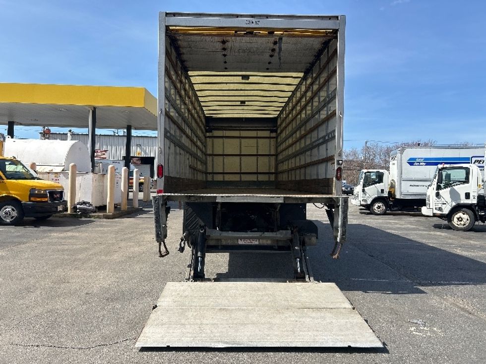 Medium Duty Box Truck-Light and Medium Duty Trucks-Freightliner-2020-M2-New Bedford-MA-180,132\n\t\tmiles-$ 45,250 - Image 9