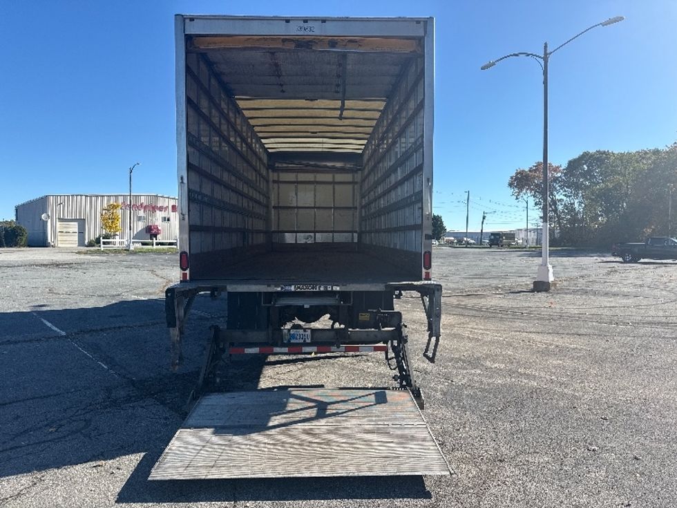 Medium Duty Box Truck-Light and Medium Duty Trucks-Freightliner-2020-M2-New Bedford-MA-187,342\n\t\tmiles-$ 35,750 - Image 9
