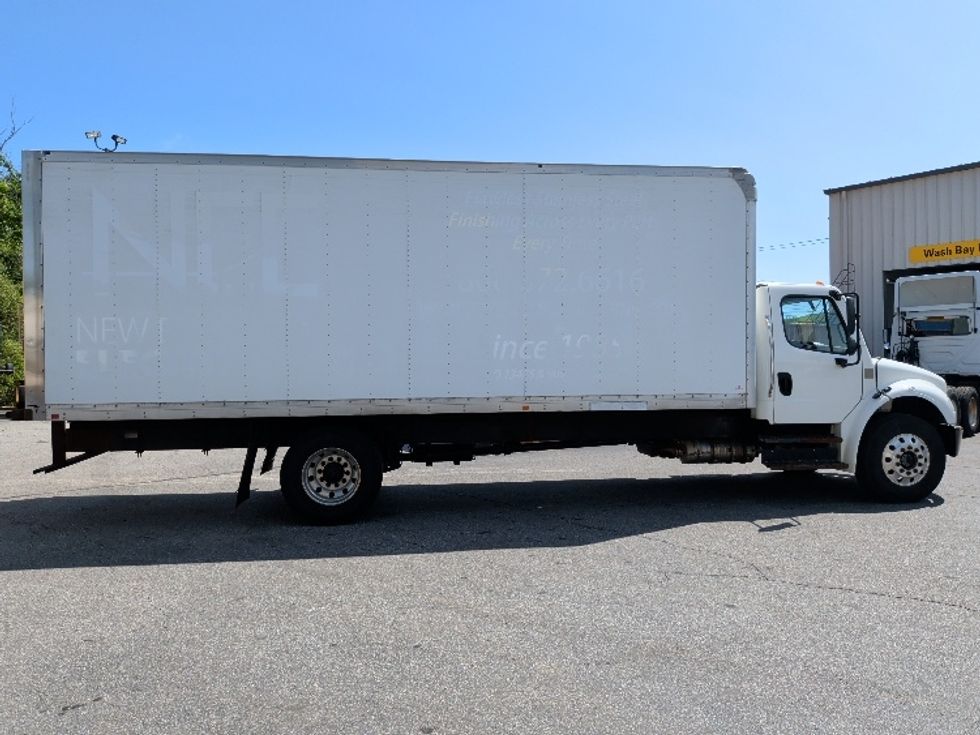 Medium Duty Box Truck-Light and Medium Duty Trucks-Freightliner-2020-M2-New Bedford-MA-258,513\n\t\tmiles-$ 41,250 - Image 15