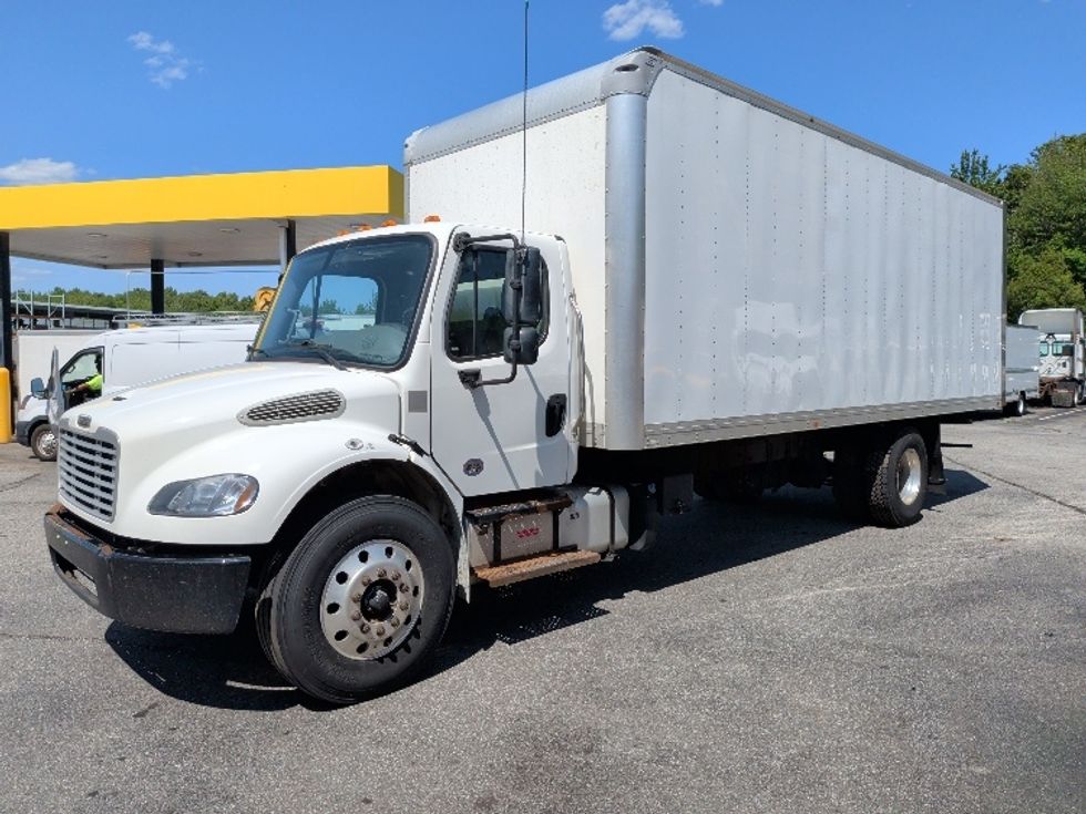 Medium Duty Box Truck-Light and Medium Duty Trucks-Freightliner-2020-M2-New Bedford-MA-258,513\n\t\tmiles-$ 41,250 - Image 3