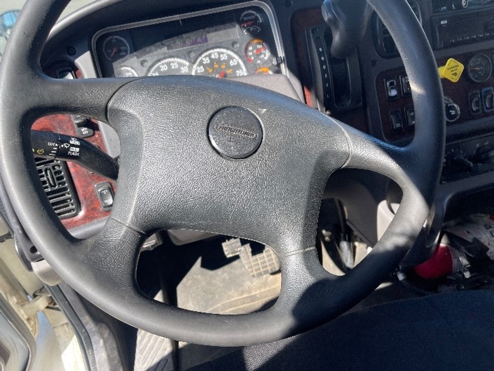 Medium Duty Box Truck-Light and Medium Duty Trucks-Freightliner-2020-M2-New Bedford-MA-298,713\n\t\tmiles-$ 29,500 - Image 17