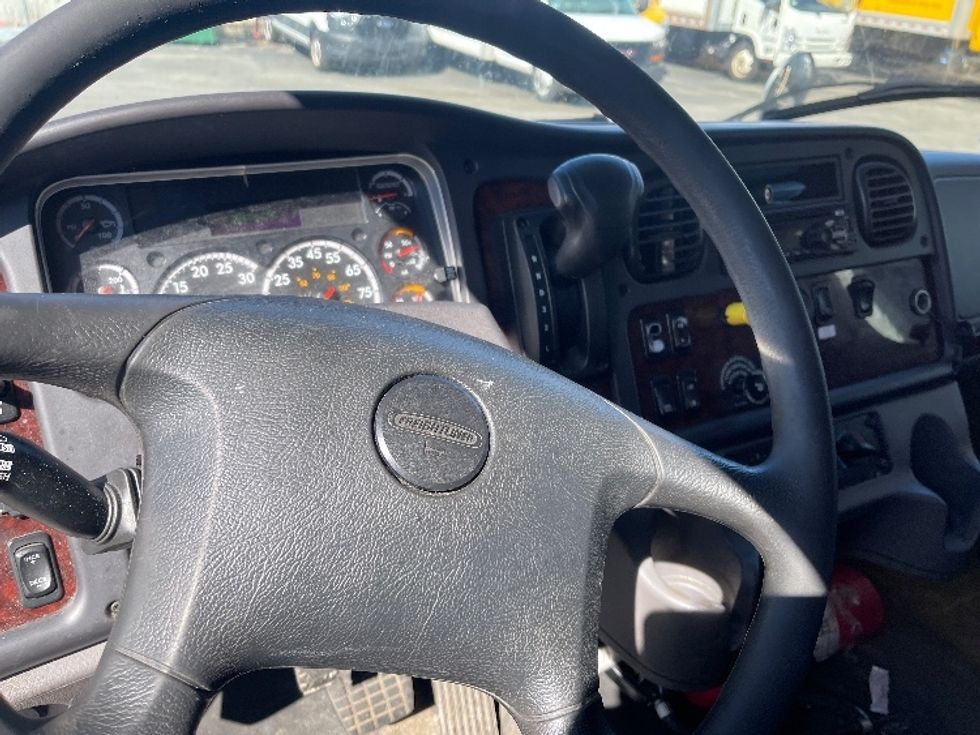 Medium Duty Box Truck-Light and Medium Duty Trucks-Freightliner-2020-M2-New Bedford-MA-298,713\n\t\tmiles-$ 29,500 - Image 19