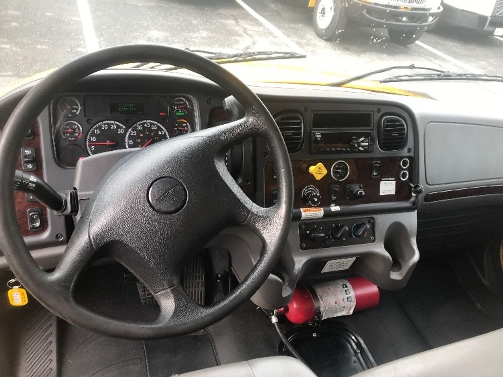 Medium Duty Box Truck-Light and Medium Duty Trucks-Freightliner-2020-M2-New Castle-DE-144,951\n\t\tmiles-$ 55,250 - Image 18