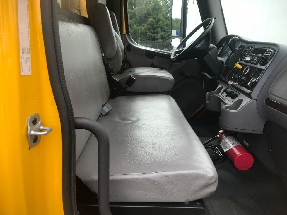 Medium Duty Box Truck-Light and Medium Duty Trucks-Freightliner-2020-M2-New Castle-DE-144,951\n\t\tmiles-$ 55,250 - Image 22
