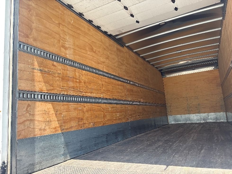 Medium Duty Box Truck-Light and Medium Duty Trucks-Freightliner-2020-M2-Norcross-GA-205,941\n\t\tmiles-$ 60,500 - Image 11
