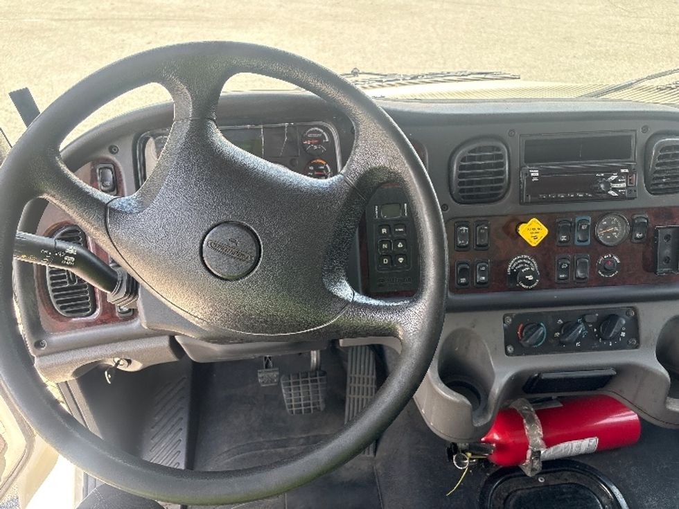 Medium Duty Box Truck-Light and Medium Duty Trucks-Freightliner-2020-M2-Norcross-GA-205,941\n\t\tmiles-$ 60,500 - Image 18