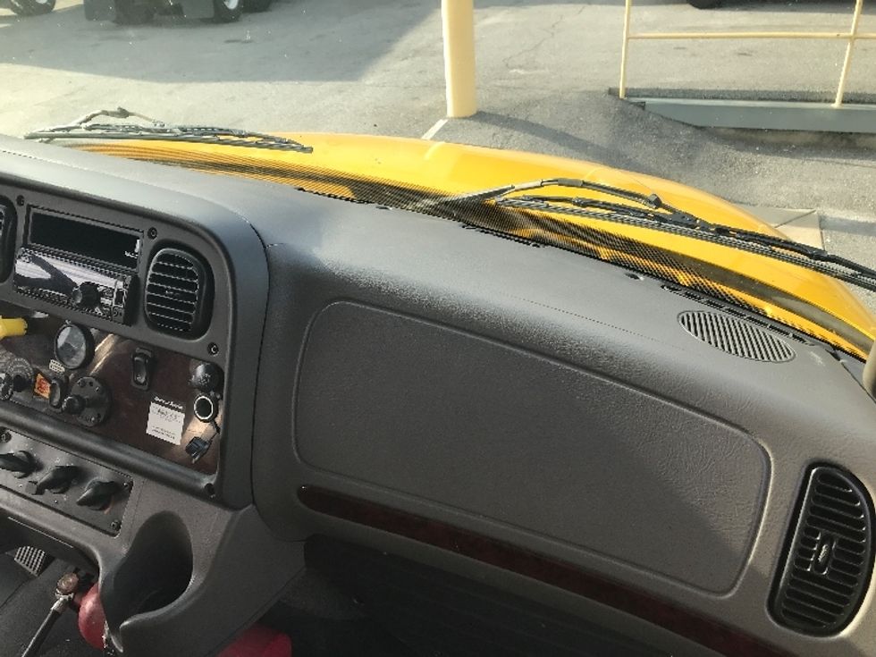 Medium Duty Box Truck-Light and Medium Duty Trucks-Freightliner-2020-M2-Norcross-GA-212,668\n\t\tmiles-$ 47,750 - Image 21