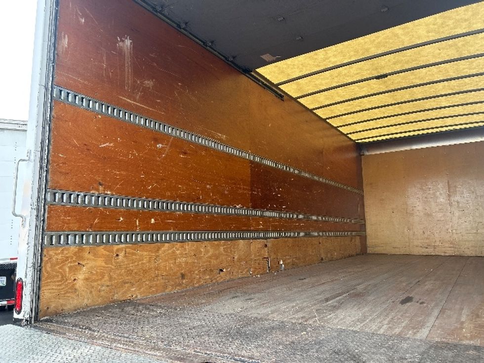 Medium Duty Box Truck-Light and Medium Duty Trucks-Freightliner-2020-M2-Norcross-GA-98,585\n\t\tmiles-$ 70,500 - Image 11