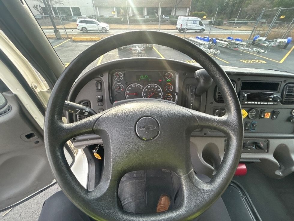 Medium Duty Box Truck-Light and Medium Duty Trucks-Freightliner-2020-M2-Norcross-GA-98,585\n\t\tmiles-$ 70,500 - Image 18