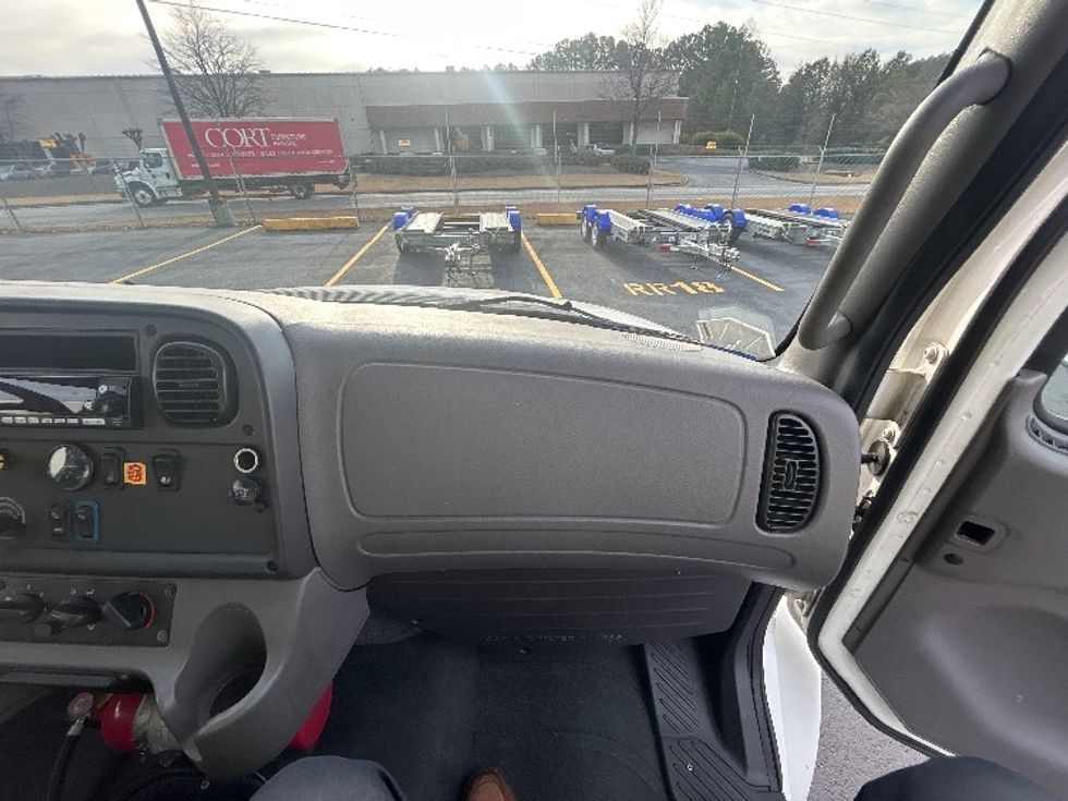 Medium Duty Box Truck-Light and Medium Duty Trucks-Freightliner-2020-M2-Norcross-GA-98,585\n\t\tmiles-$ 70,500 - Image 21