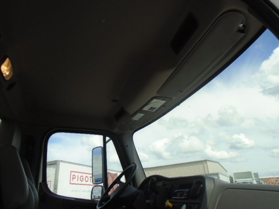 Medium Duty Box Truck-Light and Medium Duty Trucks-Freightliner-2020-M2-North Liberty-IA-42,098\n\t\tmiles-$ 69,500 - Image 19