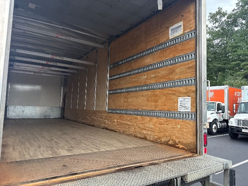 Medium Duty Box Truck-Light and Medium Duty Trucks-Freightliner-2020-M2-Norton-MA-205,519\n\t\tmiles-$ 44,250 - Image 12