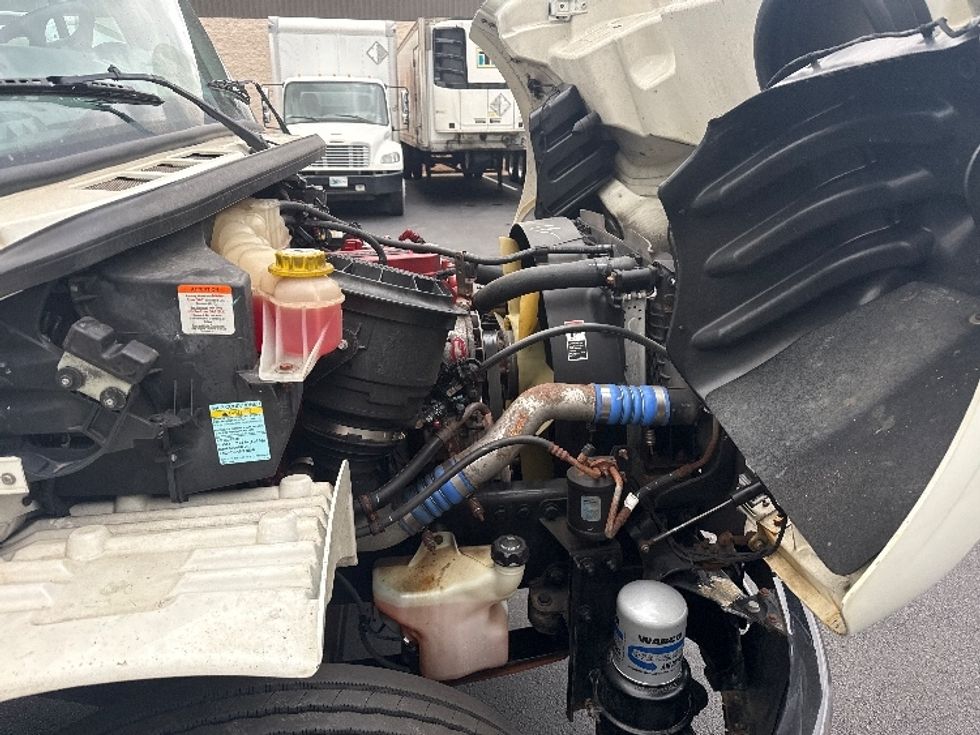 Medium Duty Box Truck-Light and Medium Duty Trucks-Freightliner-2020-M2-Norton-MA-205,519\n\t\tmiles-$ 44,250 - Image 23