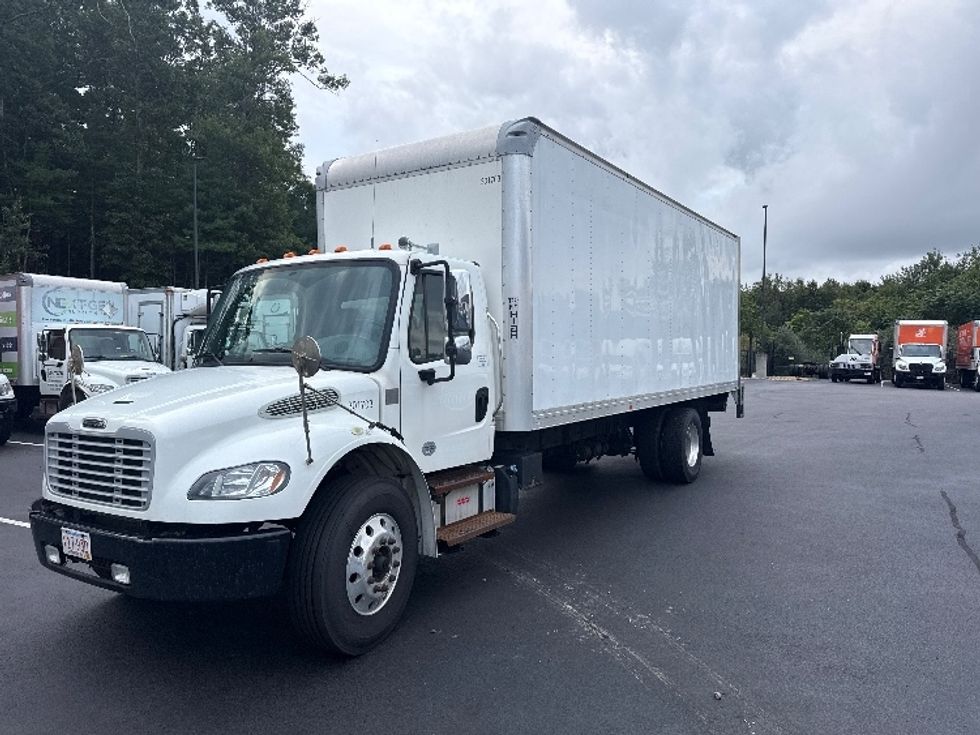 Medium Duty Box Truck-Light and Medium Duty Trucks-Freightliner-2020-M2-Norton-MA-205,519\n\t\tmiles-$ 44,250 - Image 3
